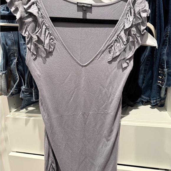Express Tops - Express V-Neck Top in Gray